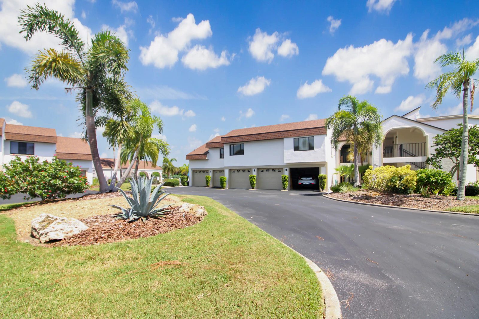 Summer Green 2BR Condo With Pond & Golf Views, Venice