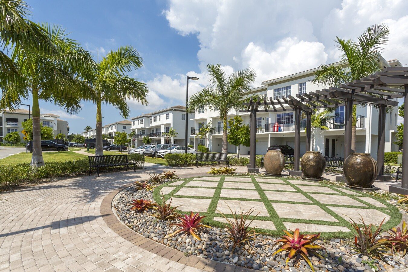 Modern Fully Furnished 1-Bedroom Apartment in Midtown Aventura photo 2