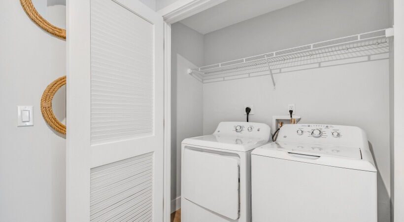 Gorgeous and Charming 1 Bed/ 1 Bath Apartment in Sunny Isles Beach photo 2