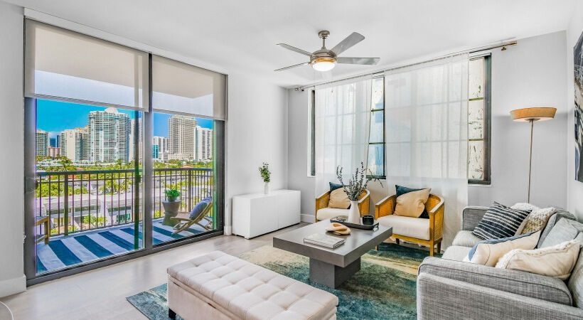 Gorgeous and Charming 1 Bed/ 1 Bath Apartment in Sunny Isles Beach