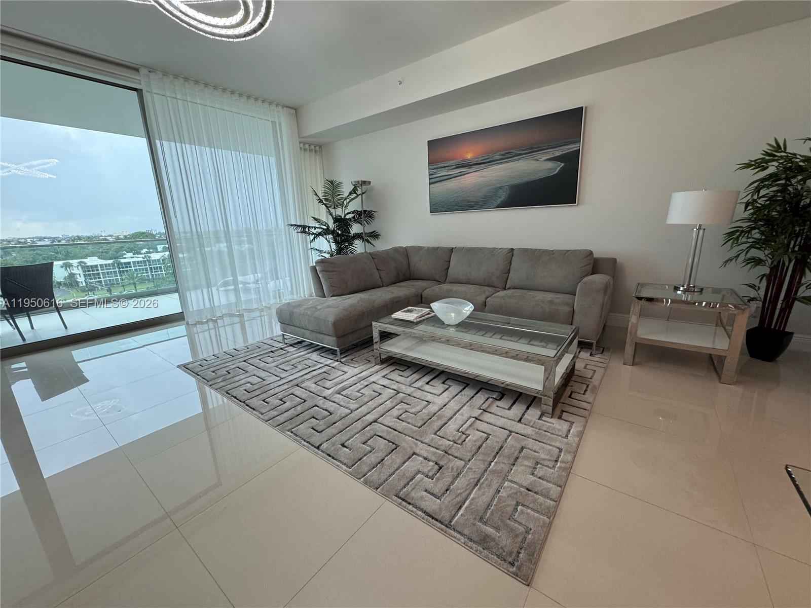 Oceana Bal Harbour: Oceanfront 1BR With Resort Amenities