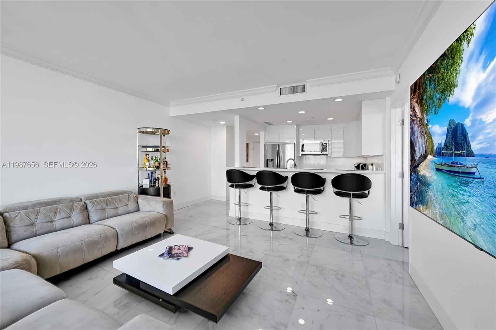 Ritz-Carlton Sailboat Bay Views, 1BR
