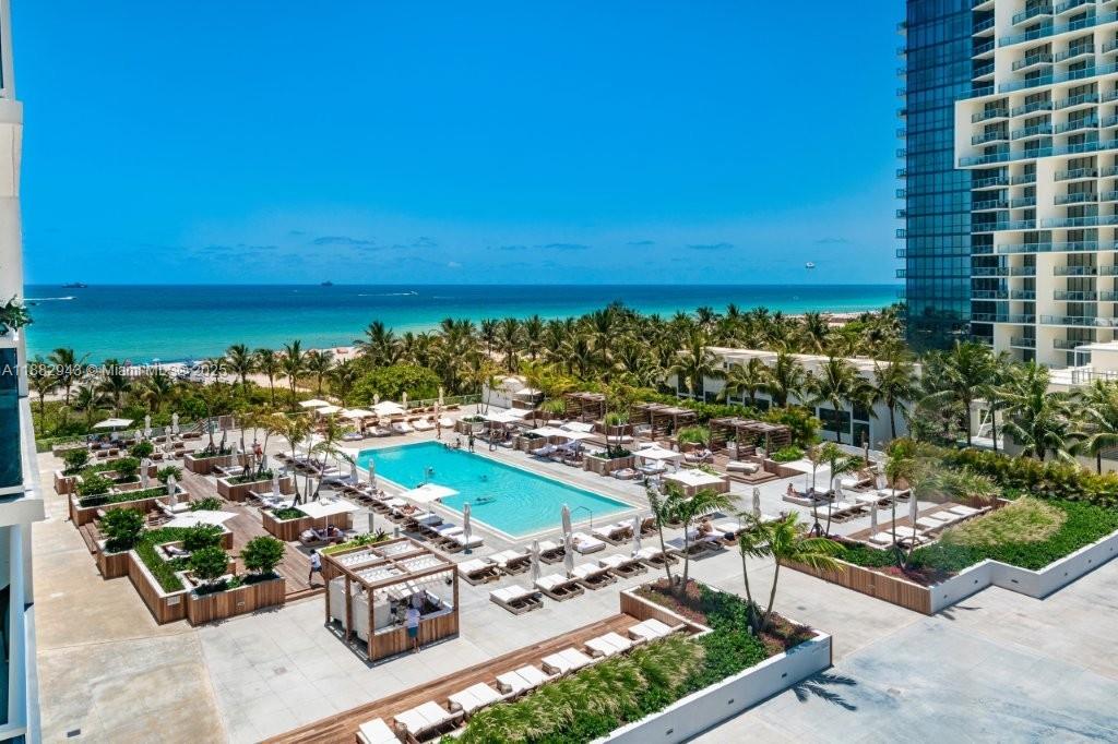 Roney Palace Oceanfront 1BR With Den