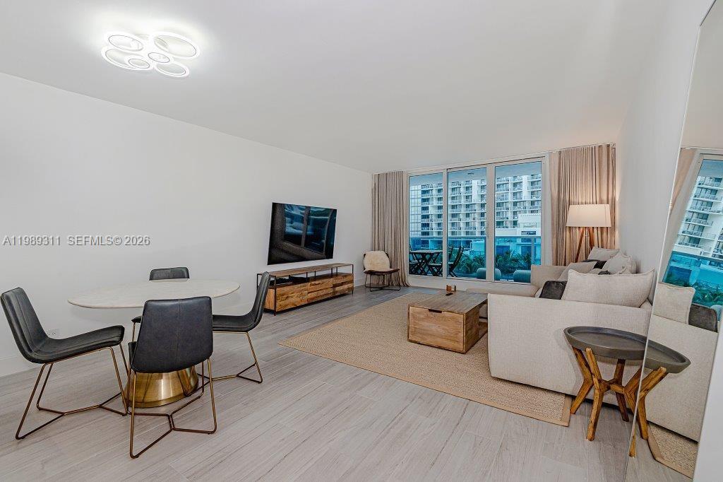 Roney Palace 1BR With Ocean Pools & Beach photo 2