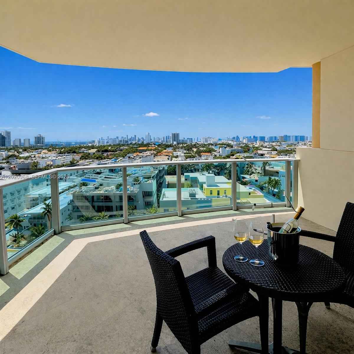 High-Floor Il Villaggio With Panoramic Views