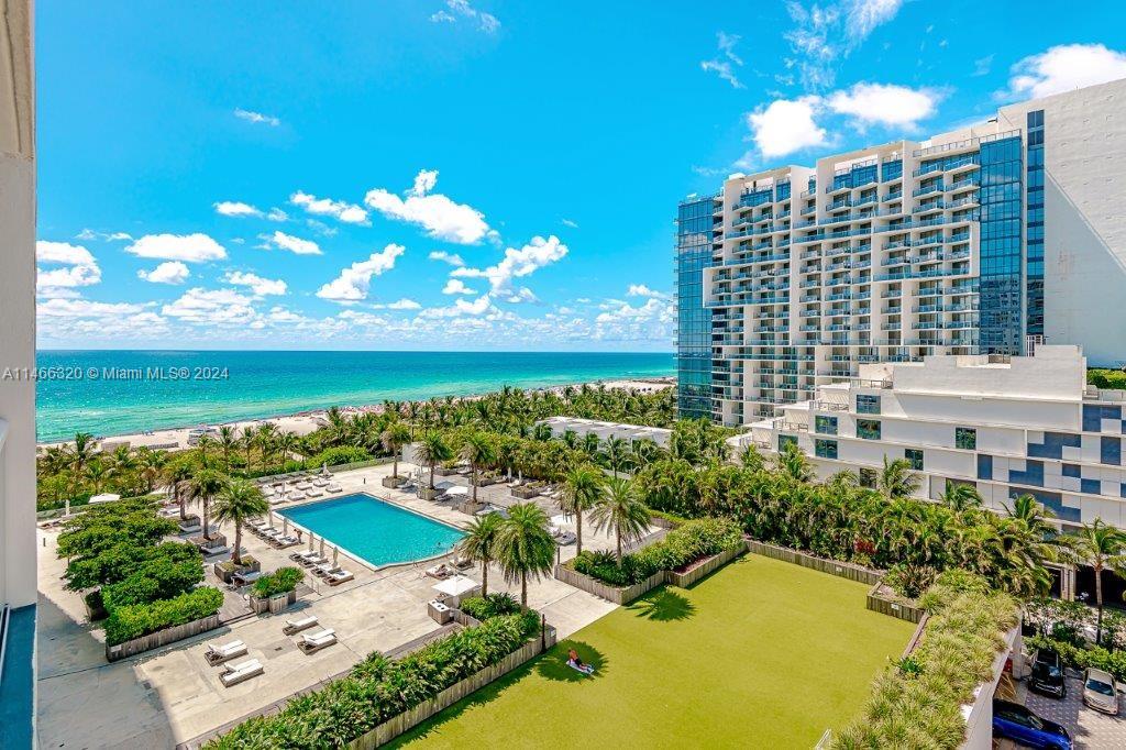 Roney Palace: Ocean View + 1 Hotel Access photo 2