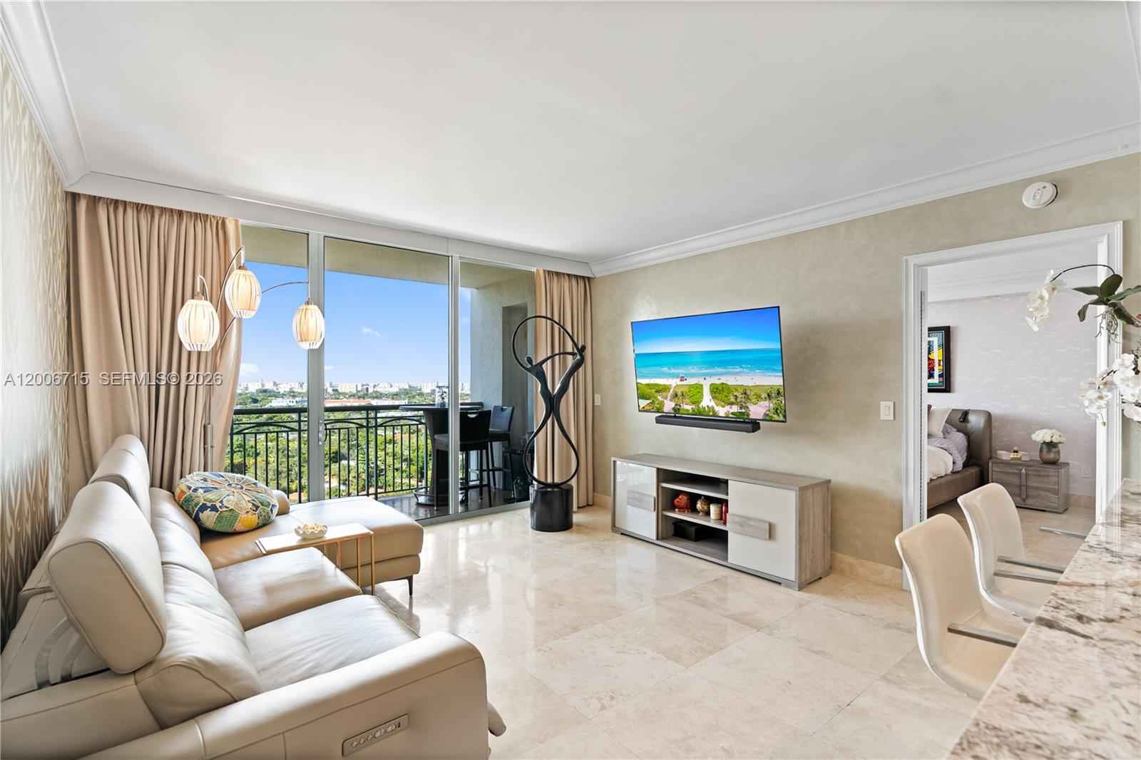 Ritz-Carlton Grove Views With Private Terrace