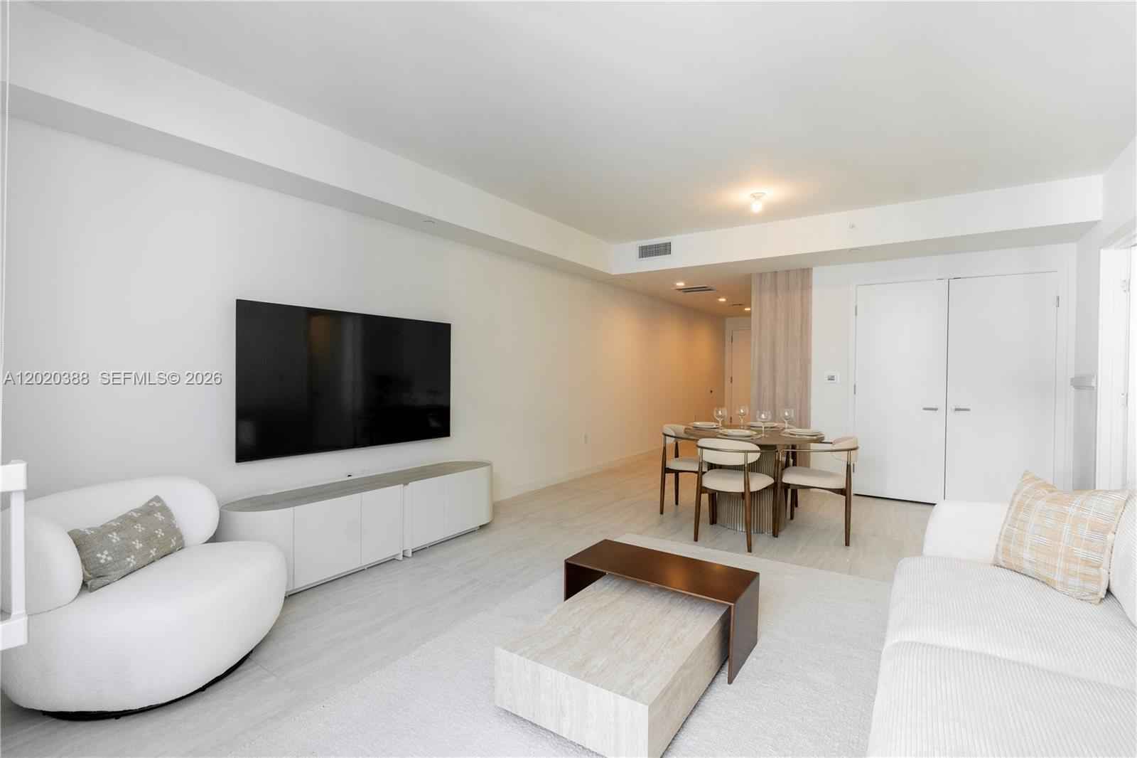 Viceroy Brickell: Luxury 1BR, Never Lived In photo 3