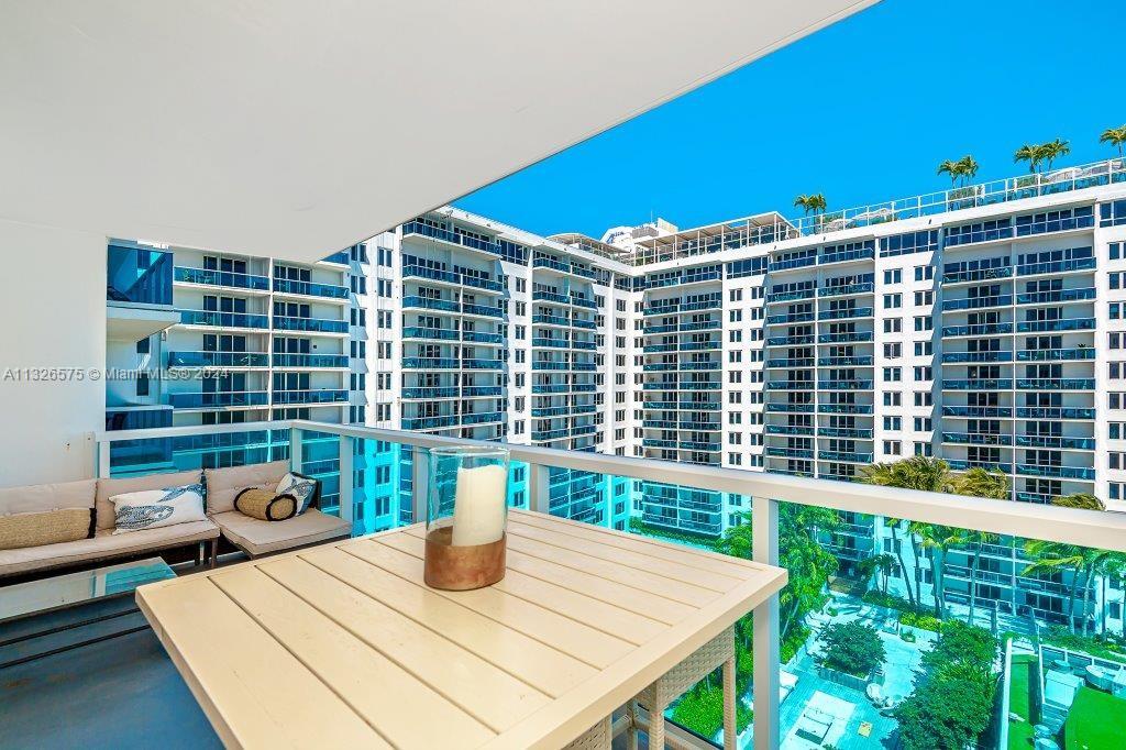 Remodeled Ocean View 1BR At Roney Palace photo 2