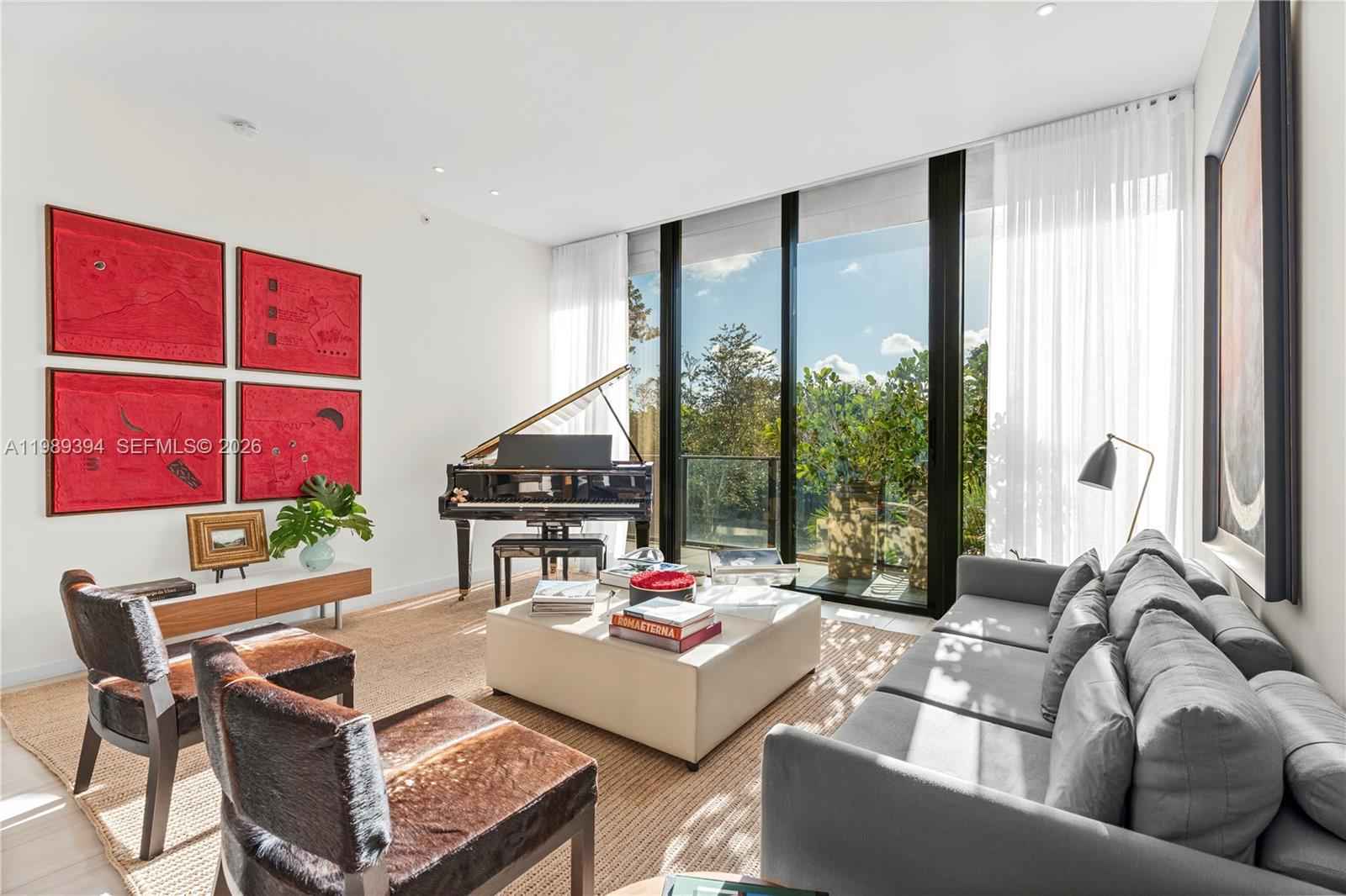 GlassHaus Coconut Grove: Modern 1BR Balcony photo 3