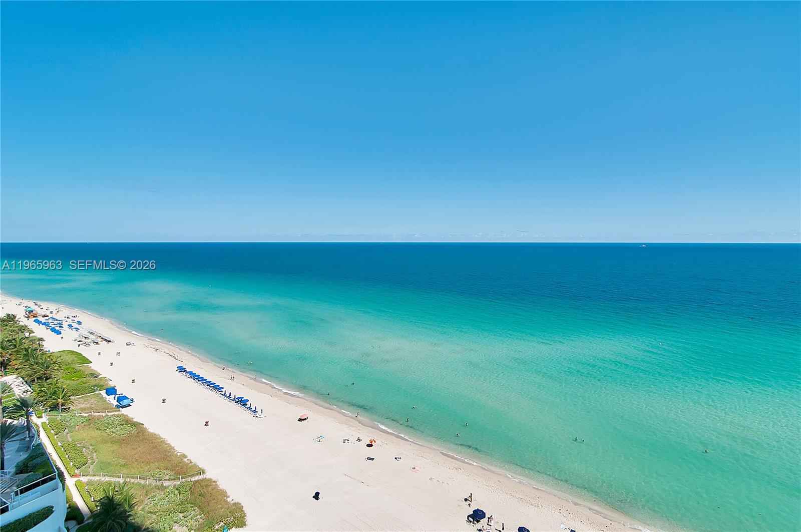 Jade Ocean Oceanfront 1BR With Den