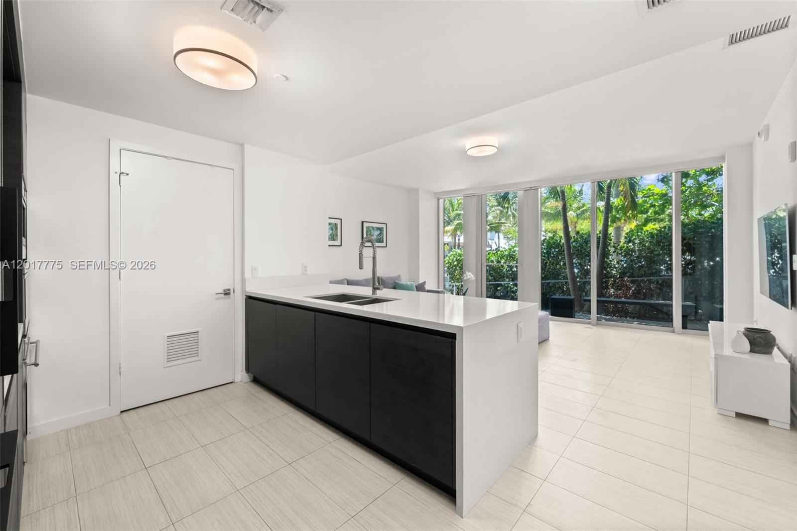 One Ocean South Of Fifth With Private Terrace photo 3