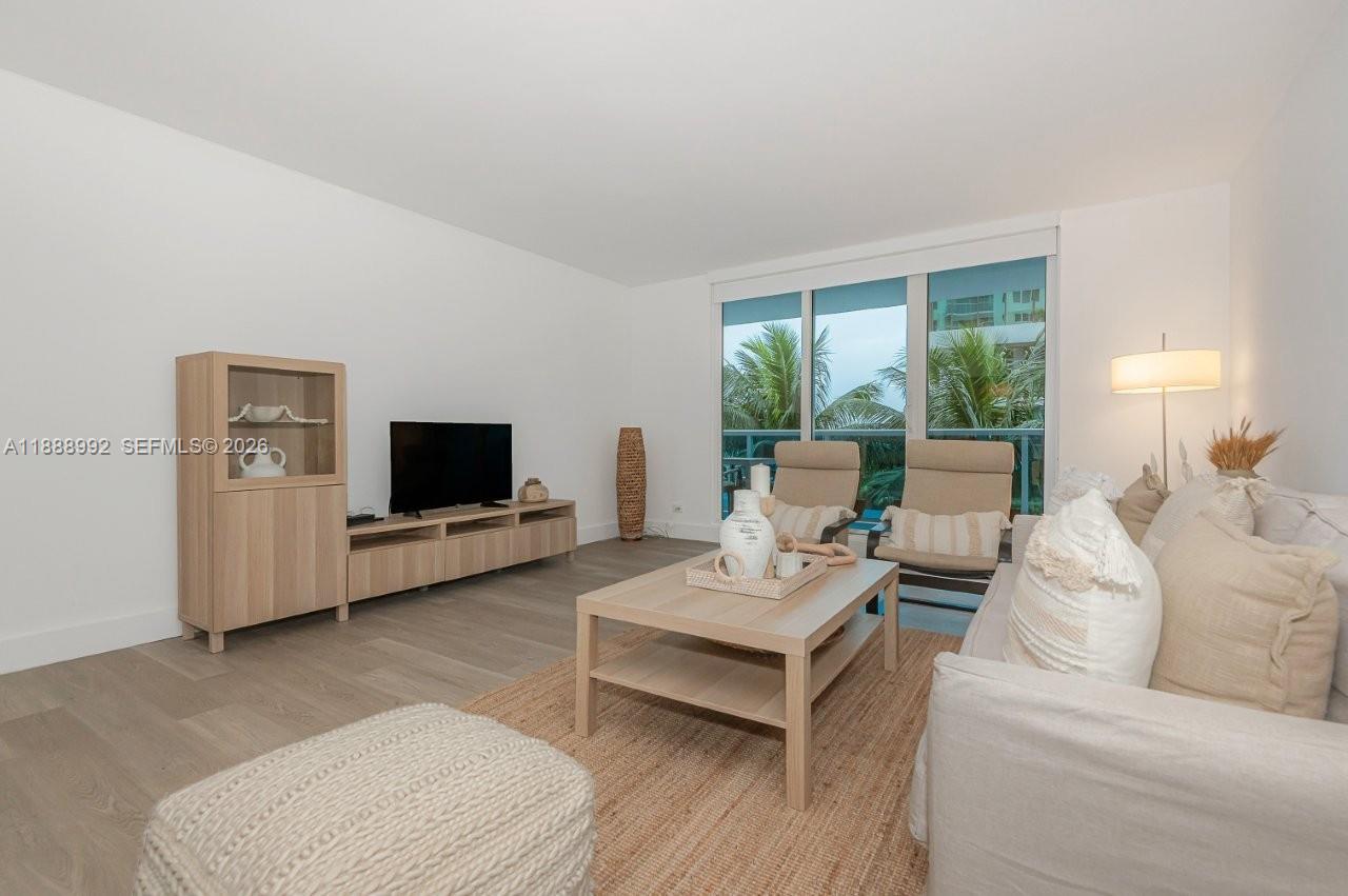 Roney Palace Oceanfront With 1 Hotel Amenities photo 3