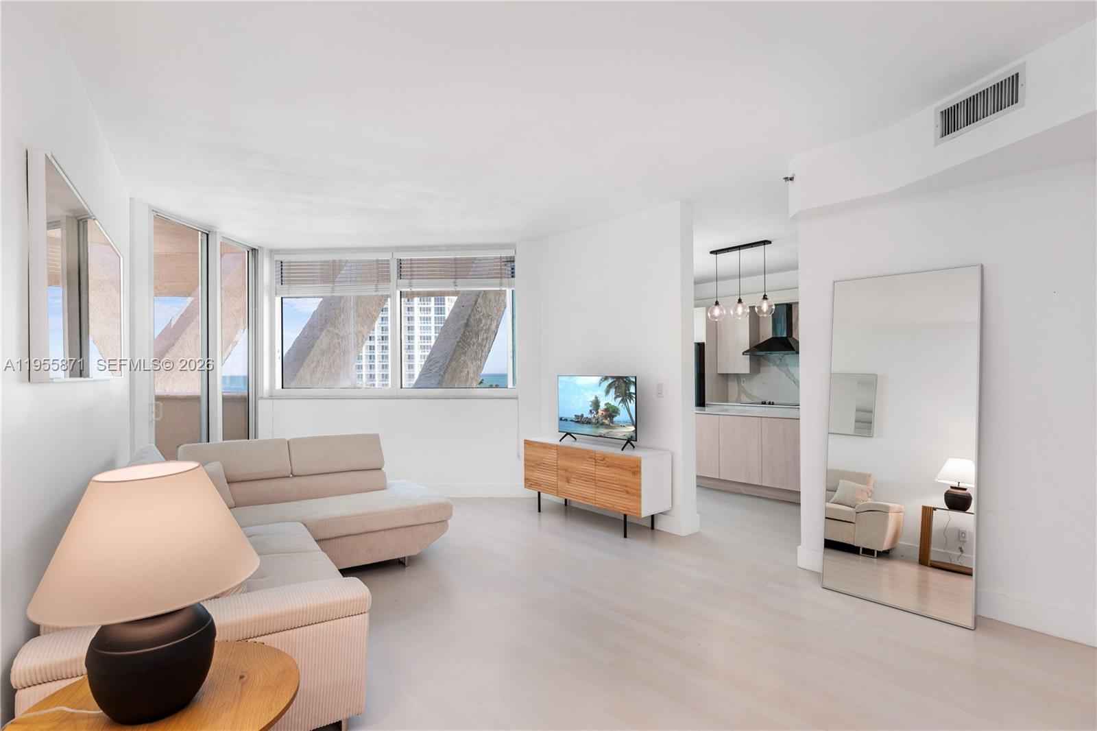 Portofino Tower: Ocean Views, Newly Renovated