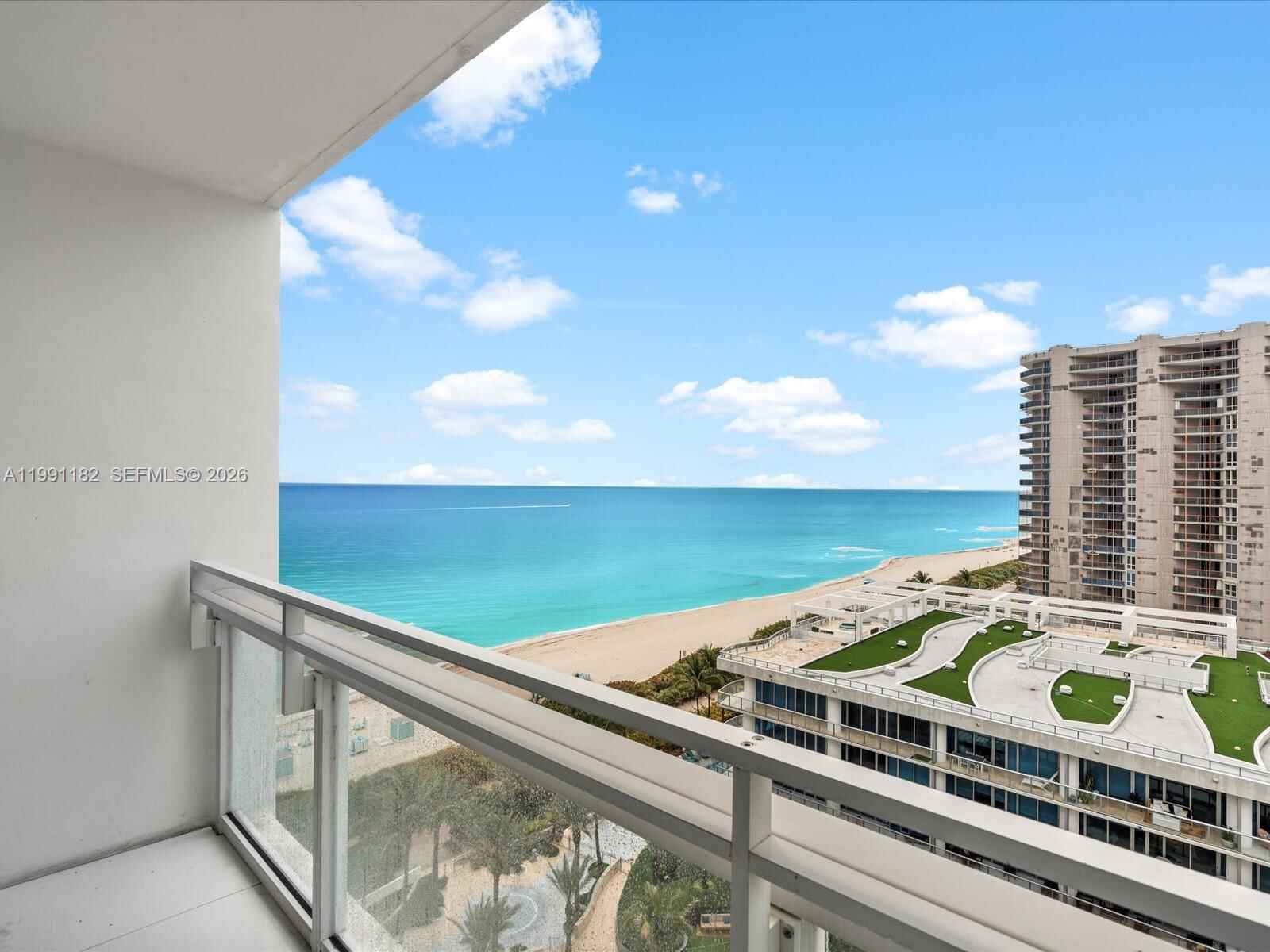 Oceanfront 1BR With Canyon Ranch Spa Access photo 2