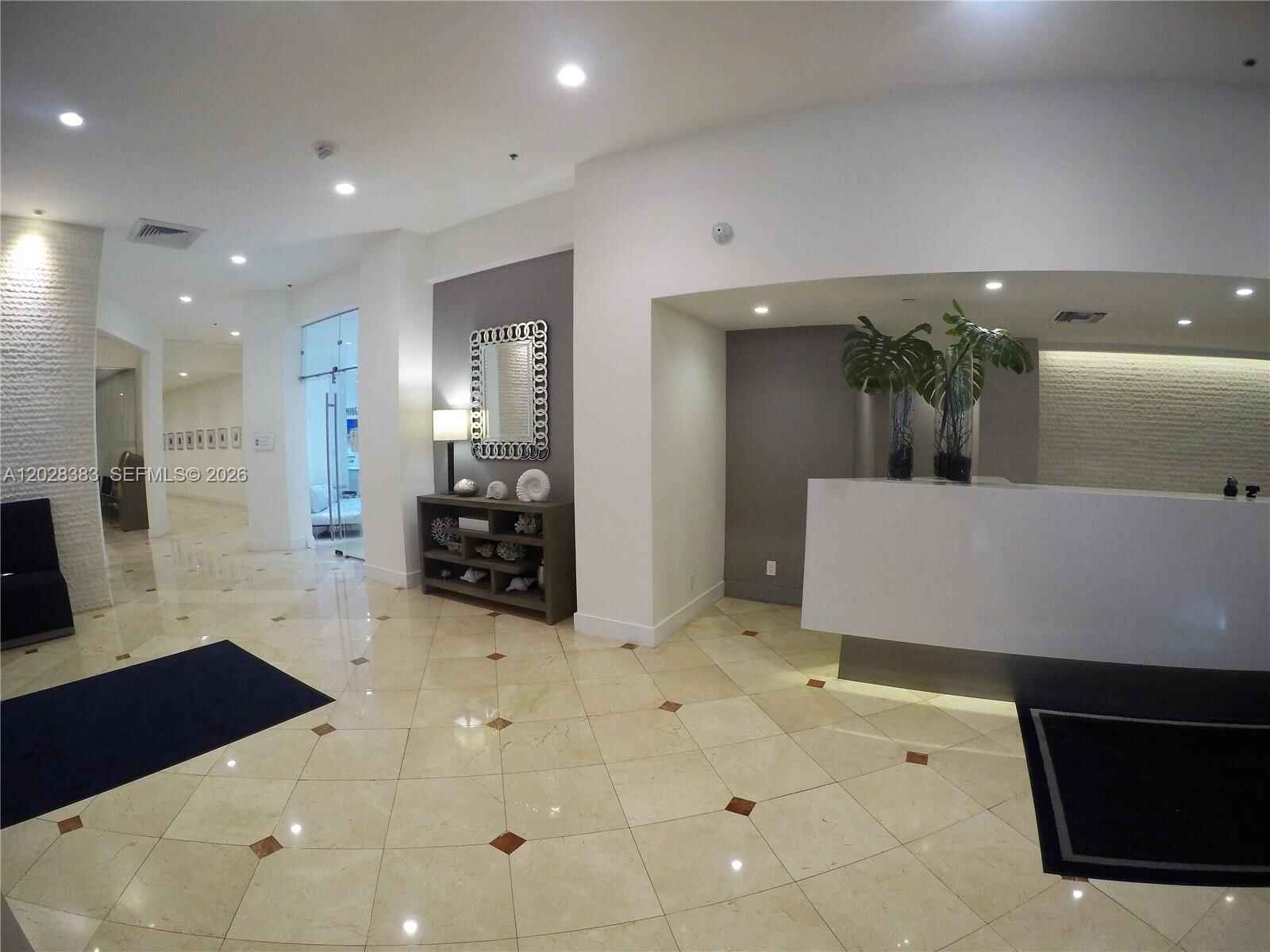 Decoplage Oceanfront: Granite Kitchen & Beach Steps photo 2