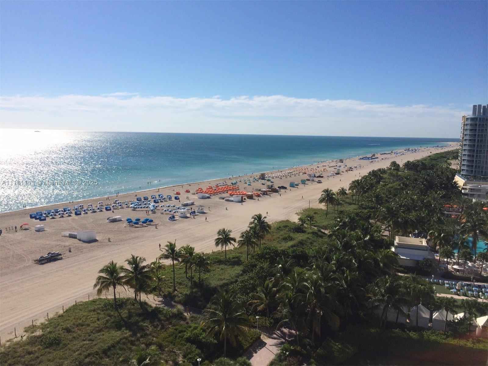 The Decoplage: Oceanfront Cathedral Ceilings