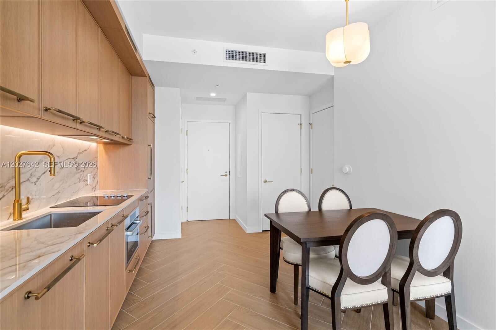 NoMad Residences Wynwood: Luxury 1BR Condo photo 2