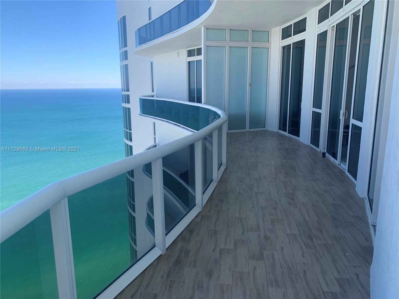 Trump Tower III Oceanfront With Den Bedroom photo 3
