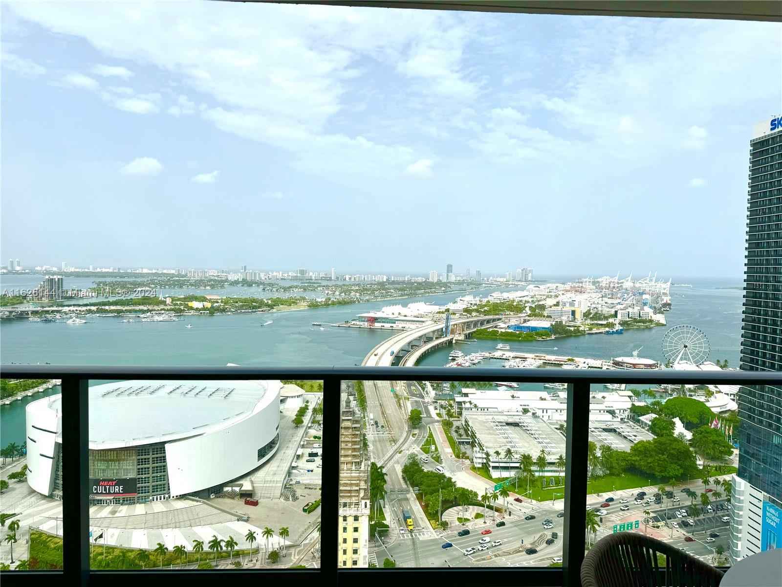Natiivo Corner Unit With City & Water Views