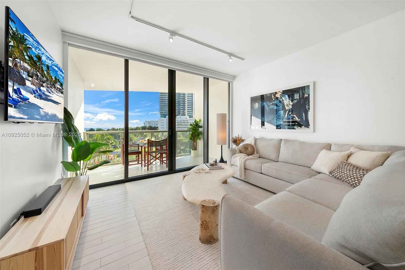 Waterfront W South Beach 2BR Condo photo 3