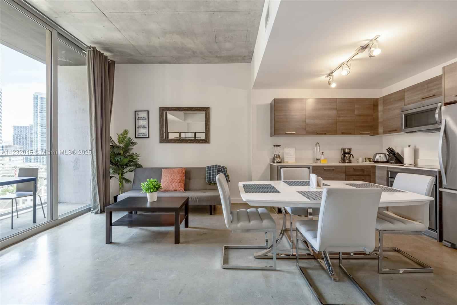 Centro Condo With Bay Views And Rooftop Pool photo 2