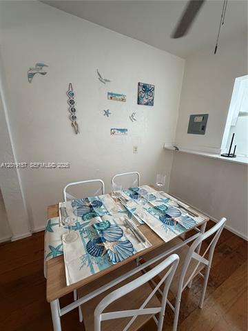 Furnished Studio, Miami Beach Living photo 3
