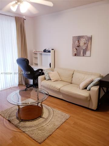 Porto Bellagio: Beachside Living With In-Unit Laundry photo 2