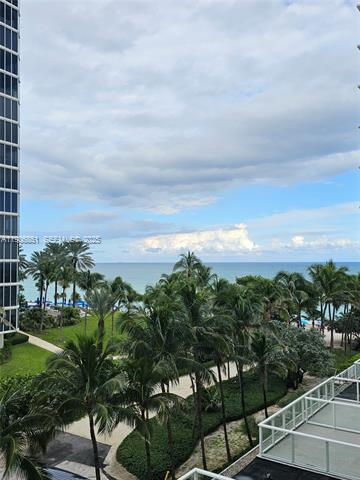 Oceanfront Studio With Private Balcony