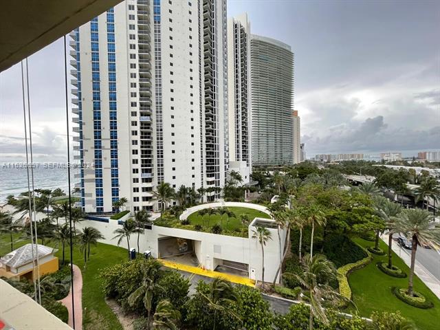 Marco Polo Resort Studio, Oceanfront Sunny Isles