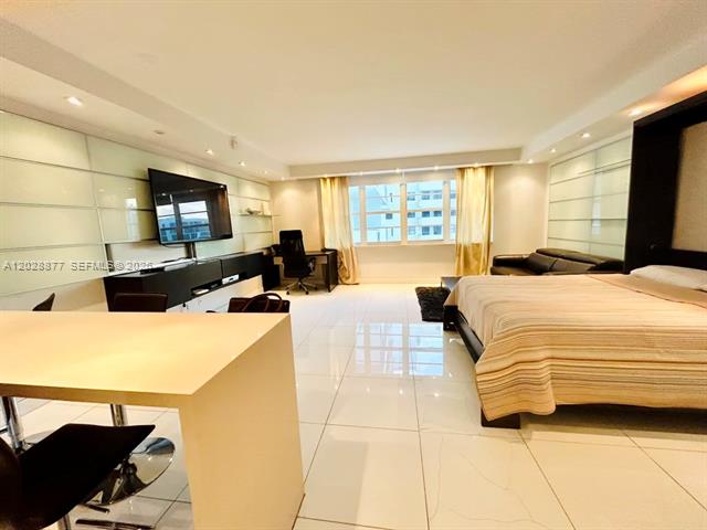 Iconic Decoplage Studio, South Beach Luxury photo 2