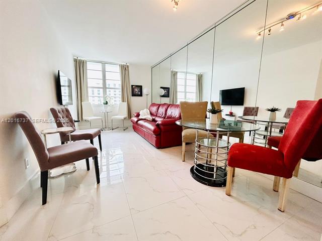 Renovated Studio At The Decoplage South Beach