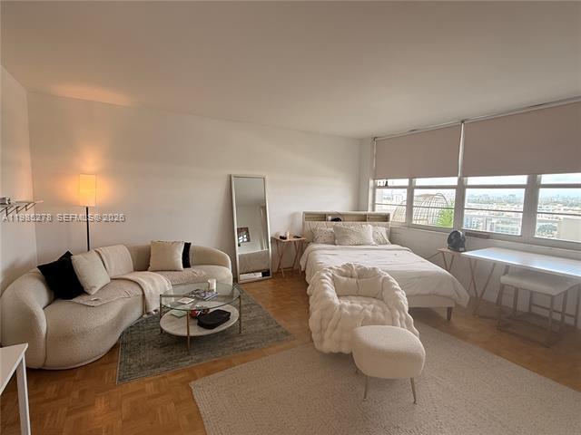 Decoplage Studio With Ocean View Balcony