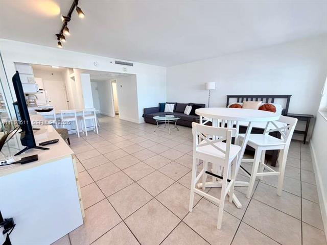 The Decoplage Studio, South Beach Icon photo 2