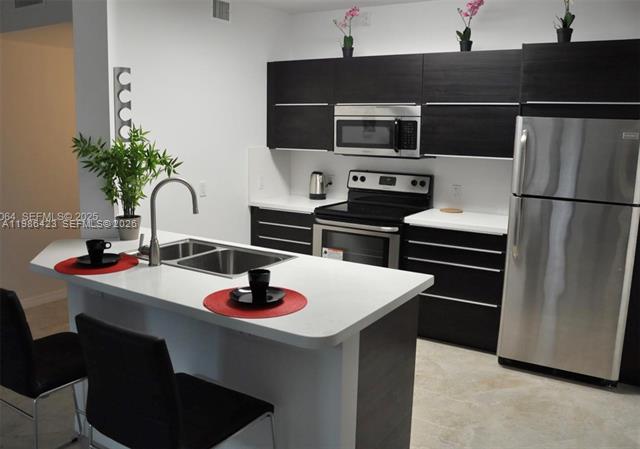 Updated 1BR With Private Balcony In Aventura photo 3