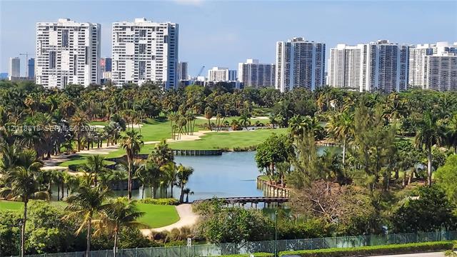 Parc Central East: Golf Views, Beach Close