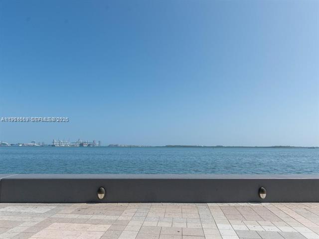 Studio With Bay Views At The Club Brickell photo 3