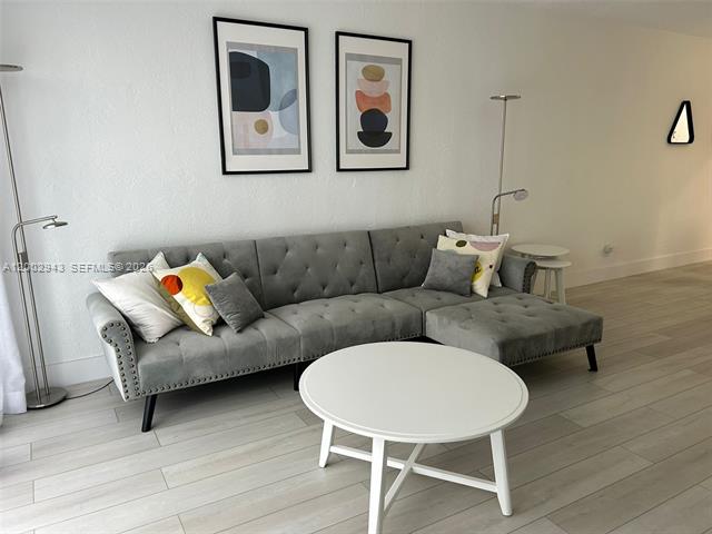 Oceanview Modern 2BR With Bay Pool Access photo 3