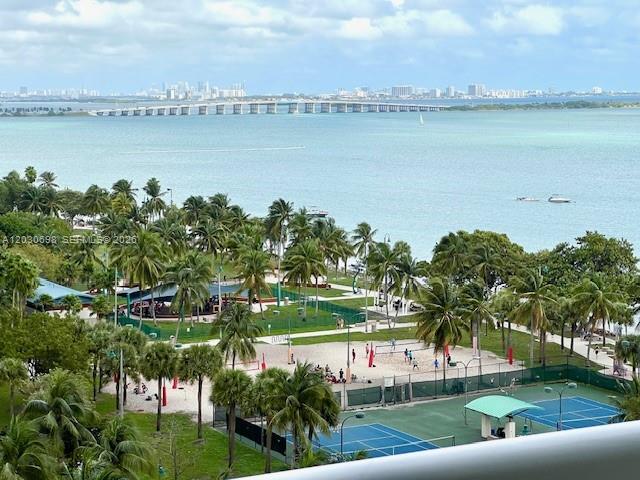The Grand Edgewater With Private Balcony