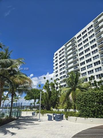Oceanfront Flamingo South Beach With Resort Amenities