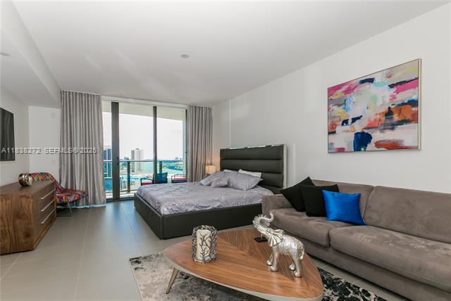 Canvas Miami: Skyline Views, Luxury Amenities