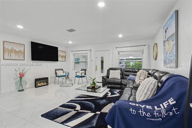 Lakefront Miami House With Private Pool photo 3