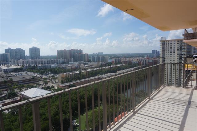 Winston Towers 600: Panoramic Ocean Views photo 3