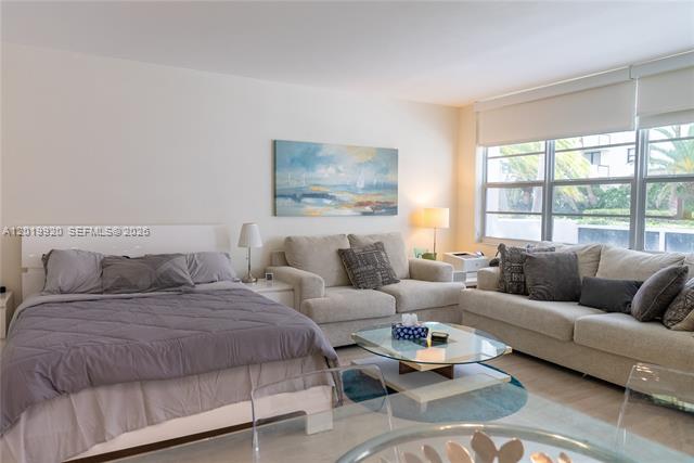 Decoplage Studio: Beach Access & Lincoln Road photo 3