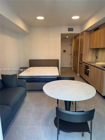 First Residences Downtown Miami Studio photo 2