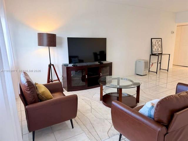 Decoplage 1BR Balcony, Beach & Dining photo 2