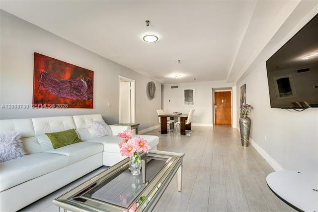 Beachfront Sunny Isles 1BR With Pool Access