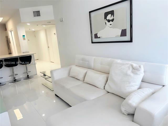 Decoplage Jr. 1BR With City/Ocean Views