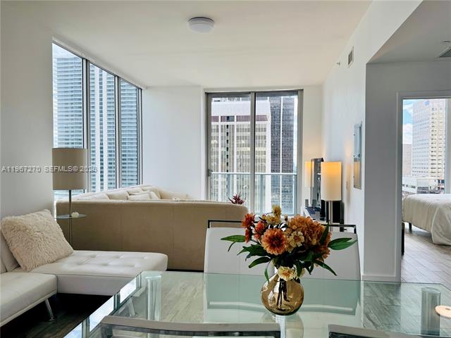 Corner Unit At Centro Miami - City Views photo 3