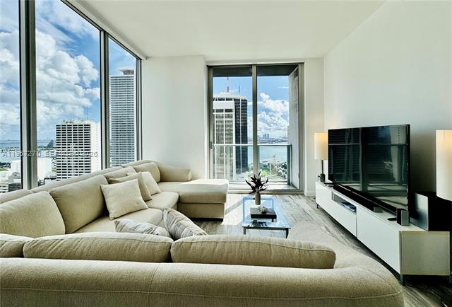 Corner Unit At Centro Miami - City Views photo 2